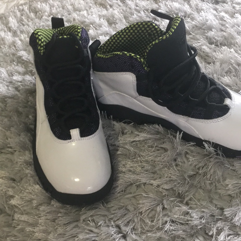 Girls Jordan 10 Retro 2.5Y